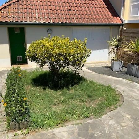 Maisonnette 2 A 4 Pers- Jardin Privatif Cloture- Calme- Stationnement Gratuit- Pau Ouest Billere Exterior photo